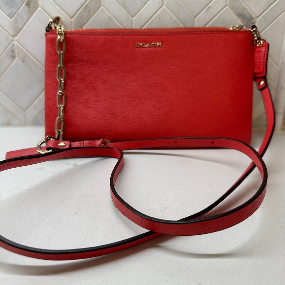 NWOT - Coach crossbody / wallet bag.